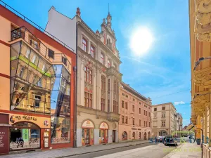 Prodej bytu 3+1, České Budějovice, Karla IV., 109 m2