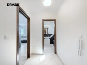 Pronájem bytu 2+kk, Praha - Hlubočepy, Hugo Haase, 55 m2