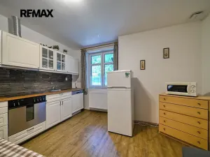 Prodej rodinného domu, Radvanice, 215 m2