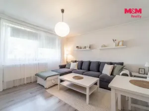 Prodej bytu 3+1, Bříství, 64 m2
