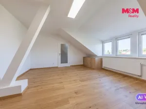Prodej bytu 3+1, Ostrov, Masarykova, 87 m2