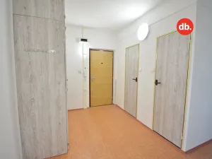 Pronájem bytu 2+1, Toužim, Na Zámecké, 67 m2
