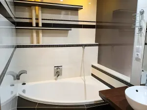 Pronájem bytu 3+1, Praha, Počernická, 72 m2