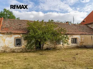 Prodej zemědělského objektu, Počedělice, 2500 m2