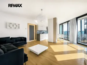 Pronájem bytu 2+kk, Praha - Žižkov, Ke kapslovně, 70 m2