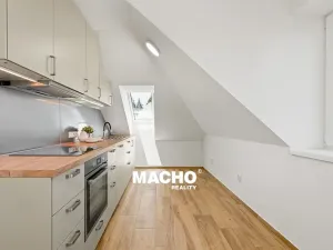 Pronájem bytu 2+kk, Mníšek pod Brdy, 5. května, 53 m2