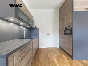Prodej bytu 1+kk, Praha - Karlín, Vítkova, 36 m2