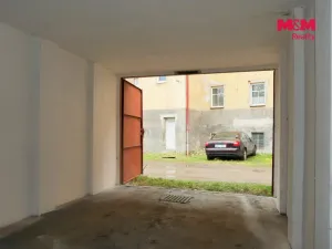 Pronájem garáže, Karlovy Vary, Mattoniho nábřeží, 19 m2