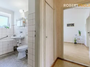 Prodej bytu 2+1, Praha - Bubeneč, Ve struhách, 48 m2