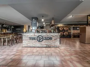 Pronájem restaurace, Praha - Braník, Branická, 610 m2