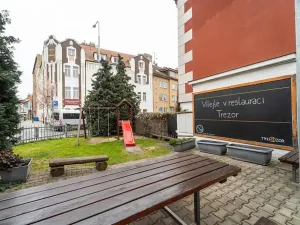 Pronájem restaurace, Praha - Braník, Branická, 610 m2