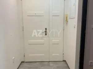 Pronájem bytu 1+kk, Praha - Bubeneč, Jaselská, 29 m2
