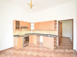 Pronájem bytu 2+1, Tábor, 9. května, 75 m2