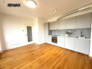 Pronájem bytu 2+kk, Praha - Hlubočepy, Dostalové, 45 m2