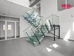 Pronájem kanceláře, Pletený Újezd, Družstevní, 451 m2