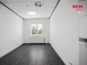 Pronájem kanceláře, Pletený Újezd, Družstevní, 451 m2