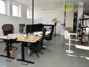 Pronájem výrobních prostor, Ostrava, Cihelní, 701 m2