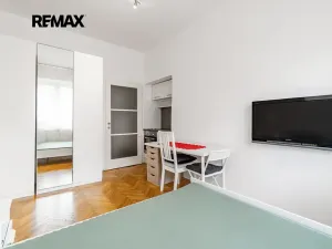 Pronájem bytu 1+kk, Praha - Střešovice, Za Hládkovem, 22 m2