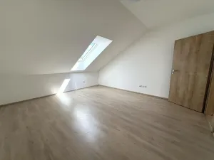Pronájem bytu 4+kk, Jinačovice, 92 m2