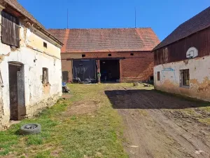 Prodej pozemku pro bydlení, Čerňovice, 420 m2