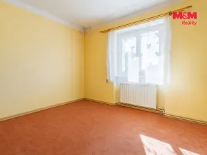 Prodej bytu 3+1, Týn nad Vltavou - Malá Strana, Pod tratí, 70 m2