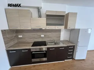 Pronájem bytu 1+kk, Lavičky, 39 m2