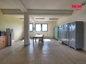 Prodej výrobních prostor, Kroměříž, Chelčického, 1414 m2