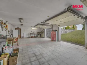Prodej rodinného domu, Černíkovice, 280 m2