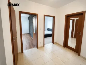 Pronájem bytu 2+kk, Kladno, Generála Selnera, 52 m2
