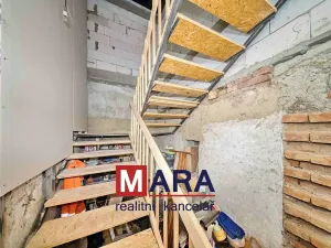Prodej rodinného domu, Charváty, 140 m2