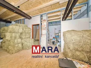 Prodej rodinného domu, Charváty, 140 m2