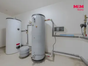 Pronájem rodinného domu, Vrátno, 302 m2