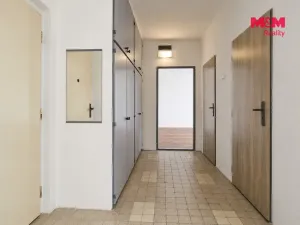 Prodej bytu 2+1, Rotava, Sídliště, 53 m2
