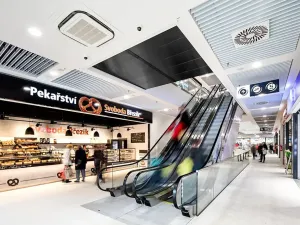 Pronájem obchodního prostoru, Vsetín, 67 m2