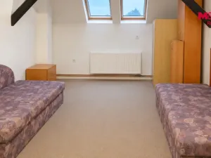 Pronájem chalupy, Bernartice, 639 m2