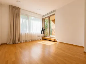 Pronájem bytu 3+kk, Praha - Žižkov, Jeseniova, 87 m2