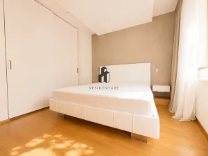 Pronájem bytu 3+kk, Praha - Žižkov, Jeseniova, 87 m2