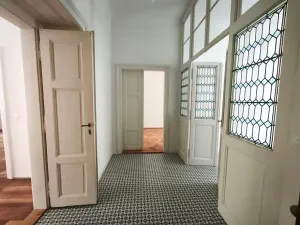 Pronájem bytu 3+1, Praha - Vinohrady, Mikovcova, 95 m2