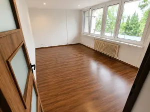 Pronájem bytu 3+1, Praha - Horní Počernice, Komárovská, 63 m2