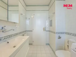 Pronájem bytu 2+kk, Praha - Žižkov, V kapslovně, 58 m2
