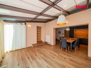 Prodej rodinného domu, Lažánky, 275 m2