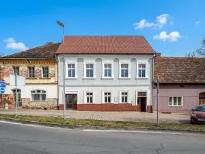 Prodej činžovního domu, Švihov, nám. T. G. Masaryka, 240 m2