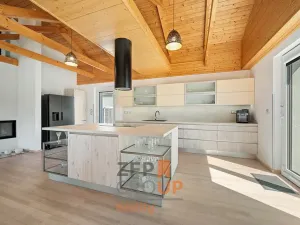 Prodej rodinného domu, Rozstání, 450 m2