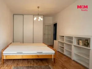 Prodej bytu 2+1, Praha - Kamýk, Zárubova, 61 m2