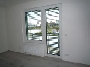 Pronájem bytu 1+kk, Praha - Strašnice, Strančická, 34 m2