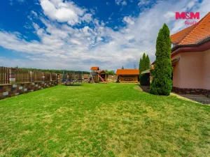 Prodej rodinného domu, Horoměřice, Akátová, 393 m2