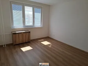 Prodej bytu 2+1, Kadaň, Chomutovská, 53 m2