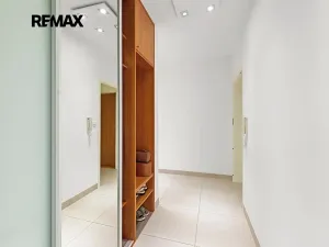 Prodej bytu 2+kk, Praha - Košíře, Černochova, 49 m2