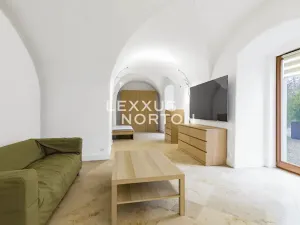 Pronájem bytu 1+kk, Praha - Bubeneč, Mlýnská, 71 m2