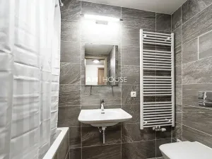 Pronájem bytu 2+kk, Praha - Holešovice, Sanderova, 59 m2